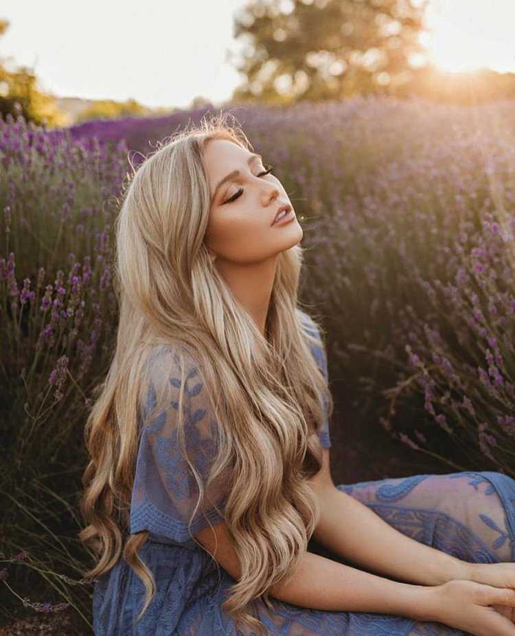 Стефани Даниэль пепельная блонд