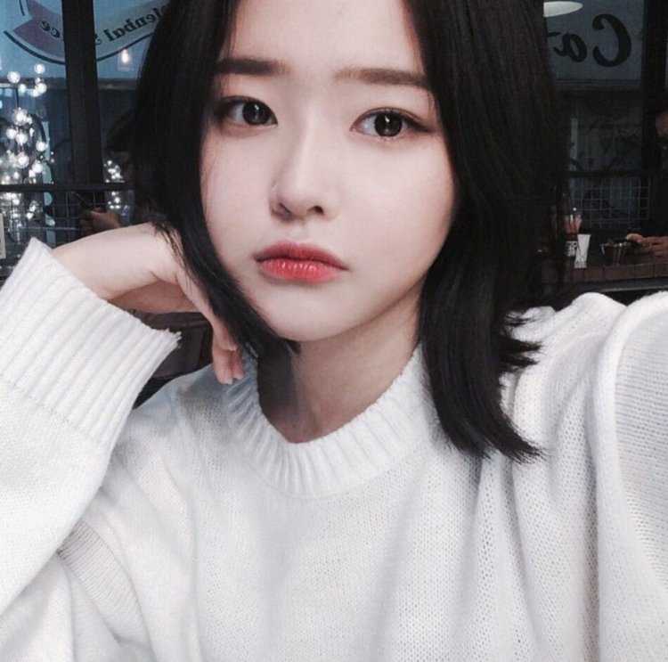 Son Hwa min