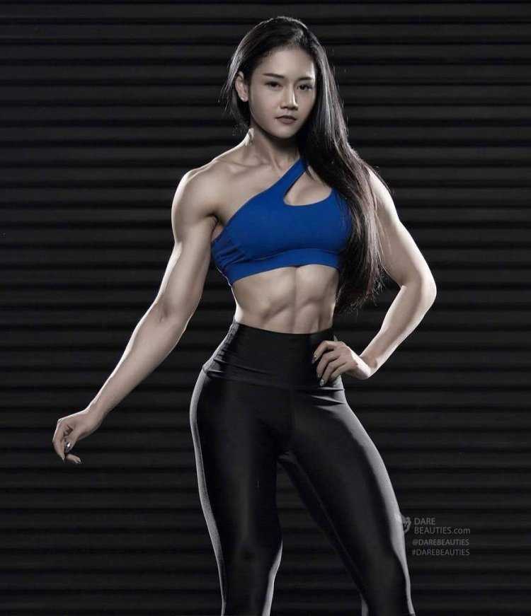 Charisa Bamrungchat muscle