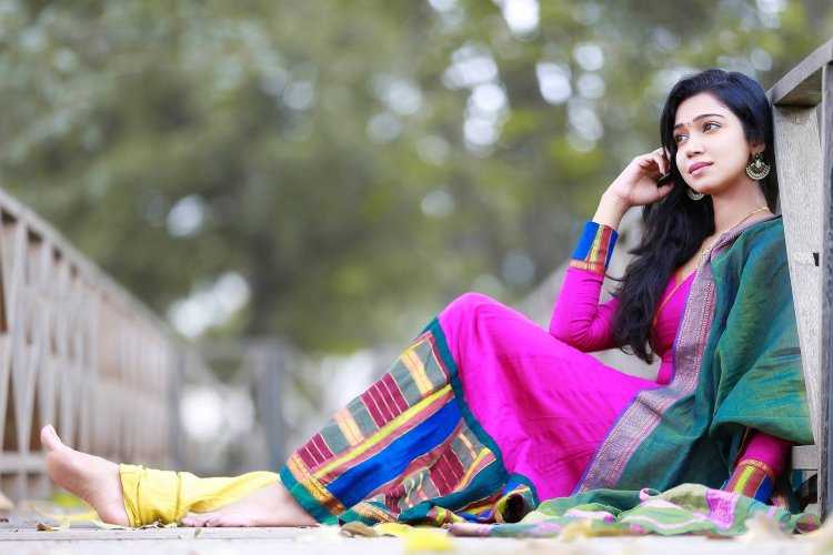 Индийские девушки молодые