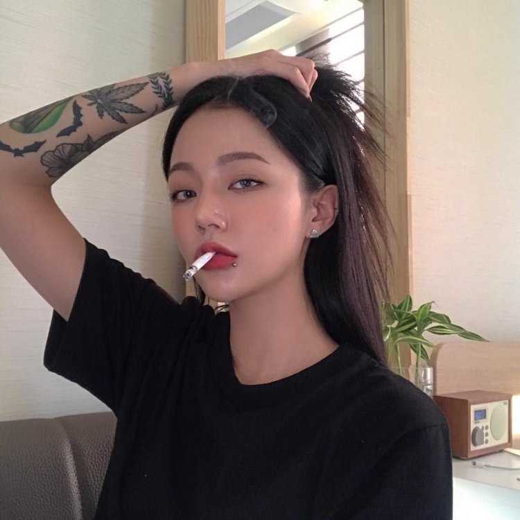 Ulzzang korean Tattoo герл