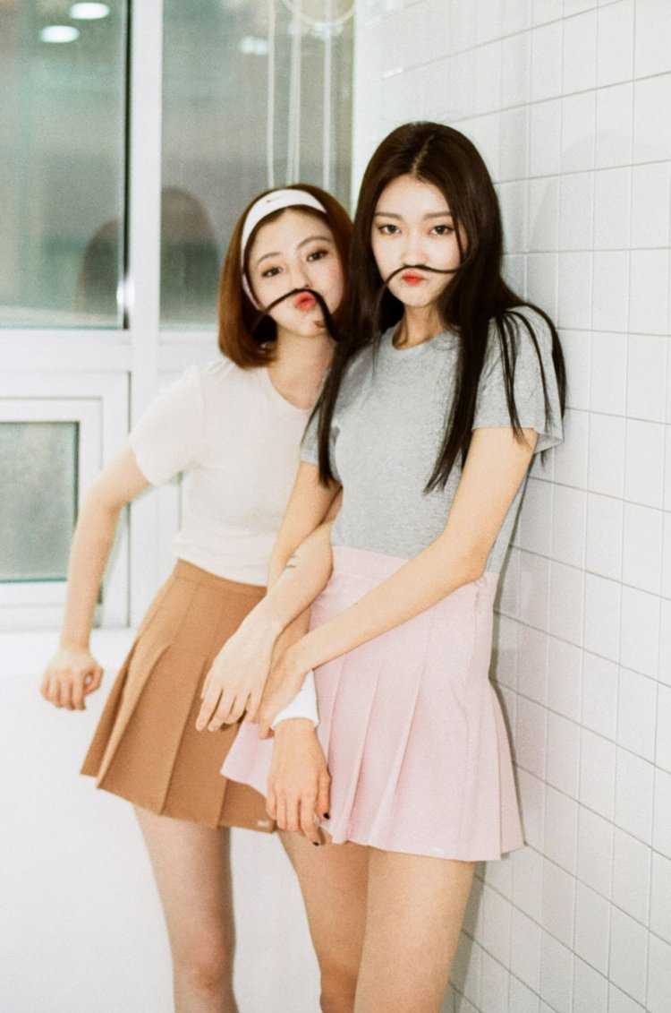 Корейские подруги