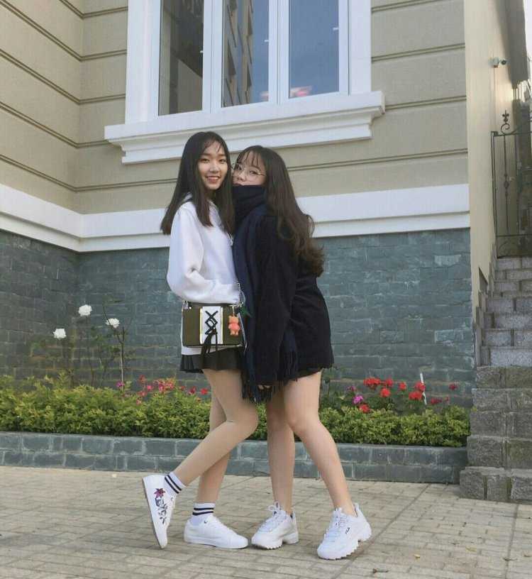 Корейские подруги