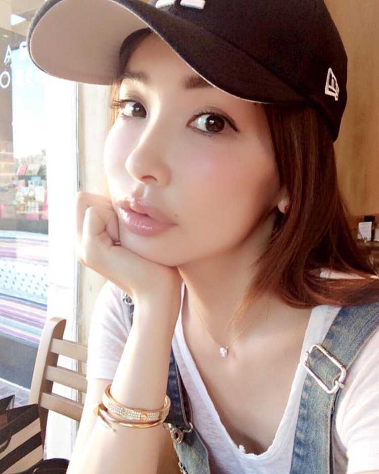 Риса Хирако