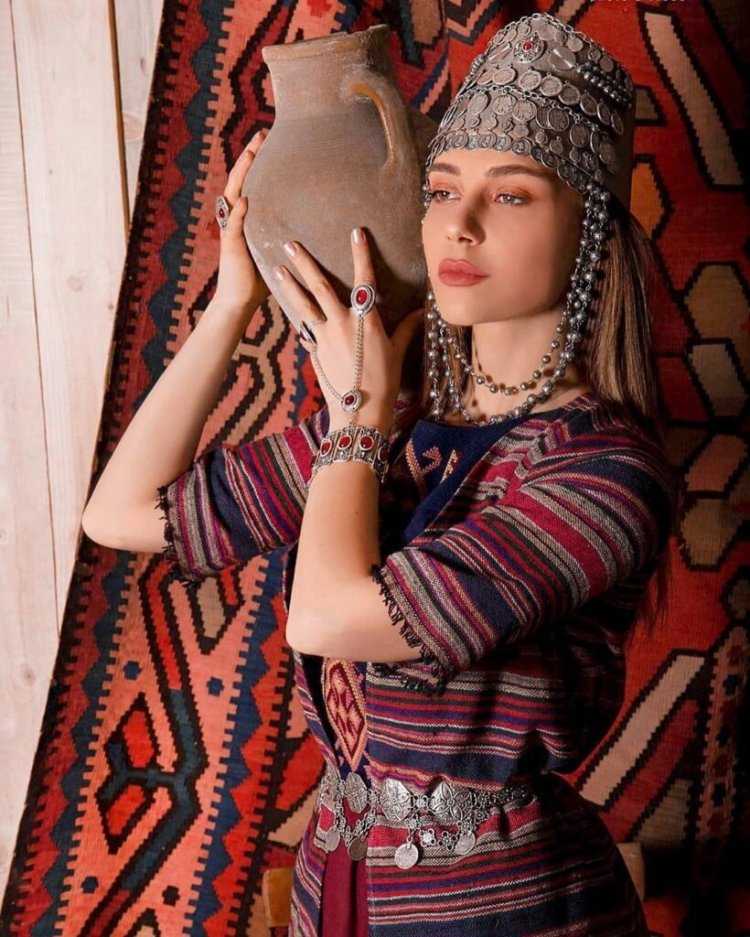 Армянская Национальная одежда Сирушо