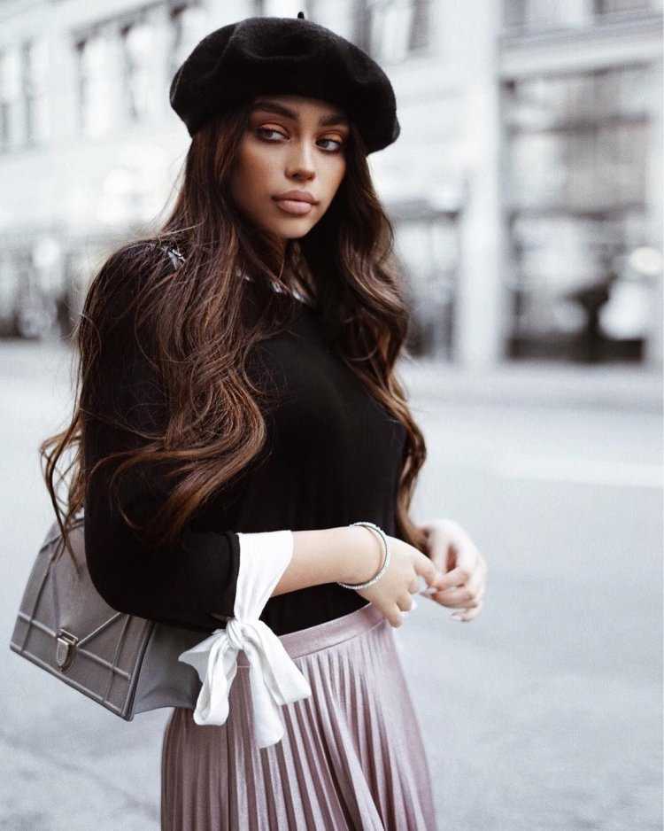 Стильная девушка