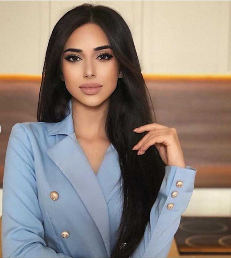 Аманда Хаммер hot