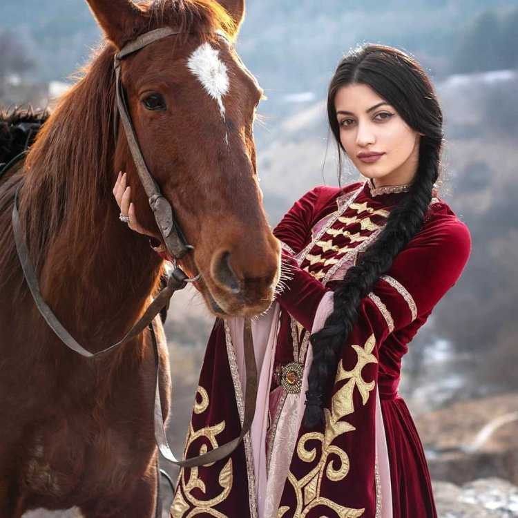 Гаджиева Айнура