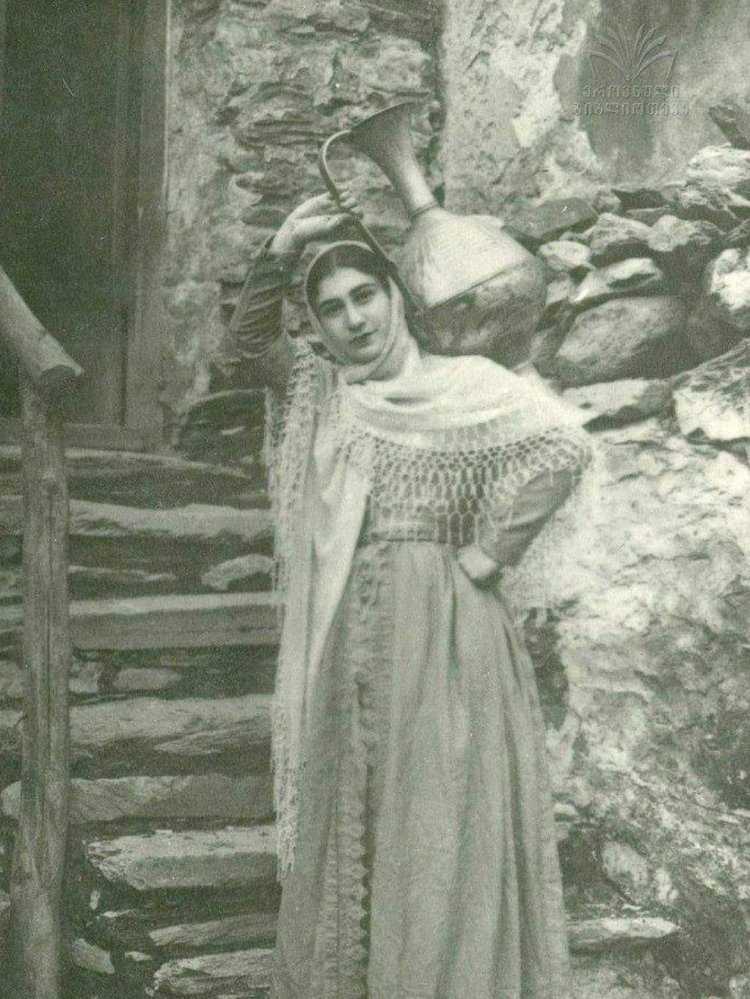 Девушка Горянка 19 века