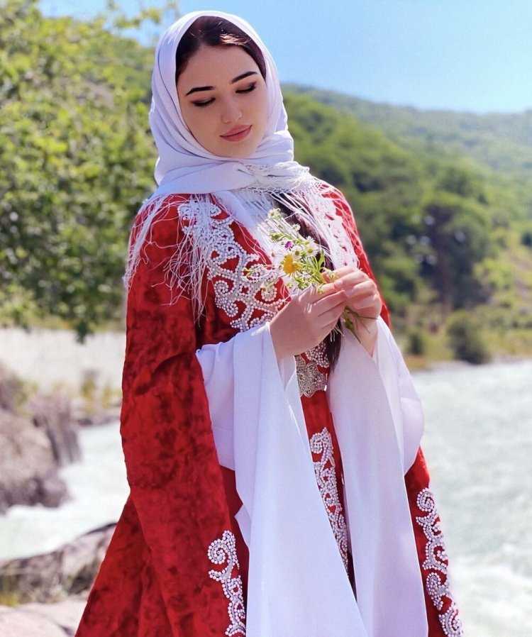 Аварка кумычка