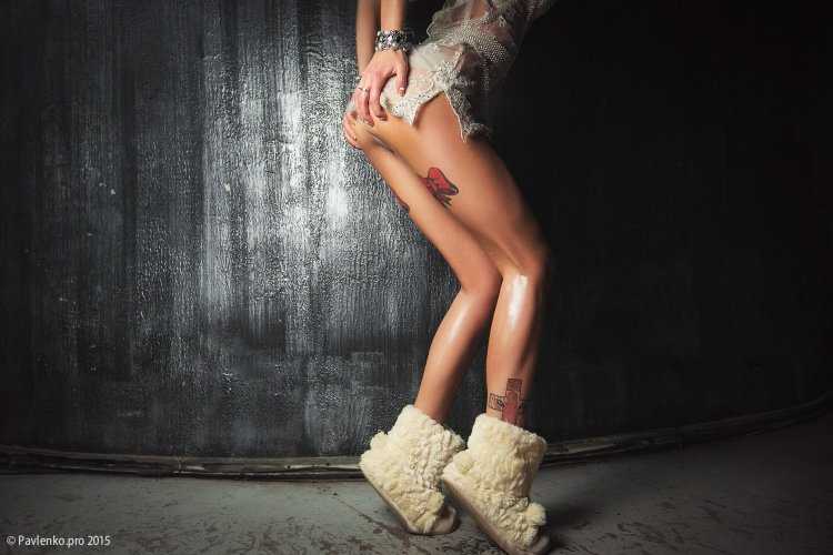 Гладкие ноги девушек