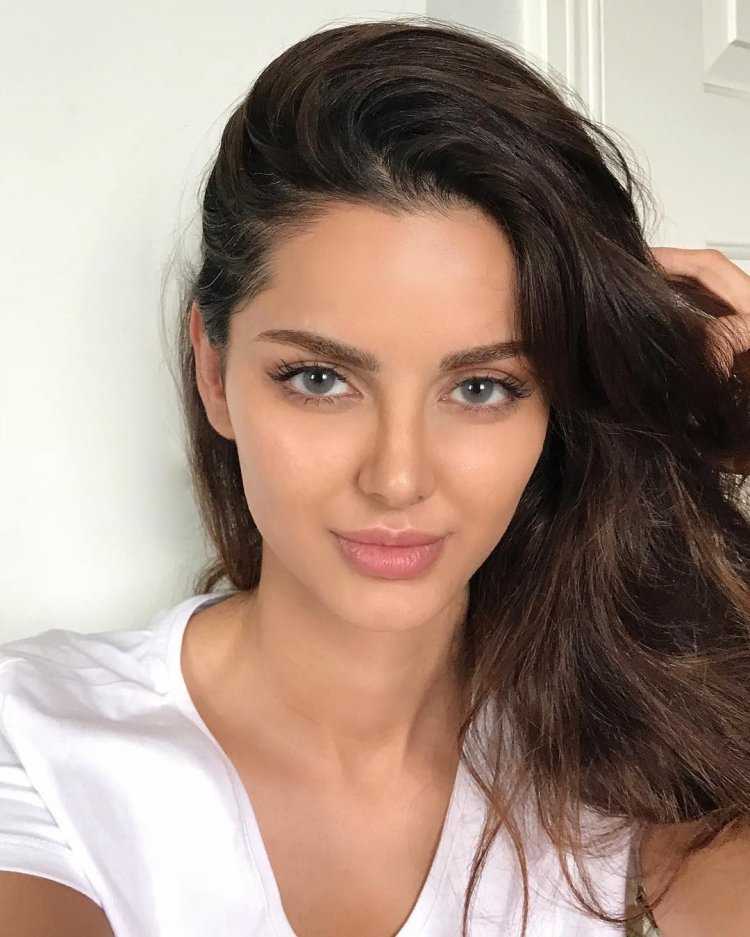 Динара Мельникова