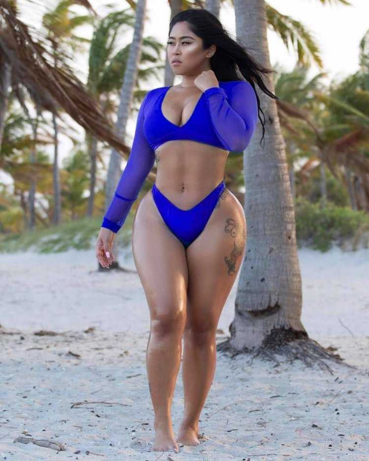 Бьянка Кмец в Нижнем белье