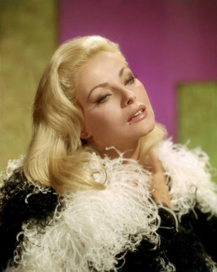 Вирна Лизи итальянская актриса