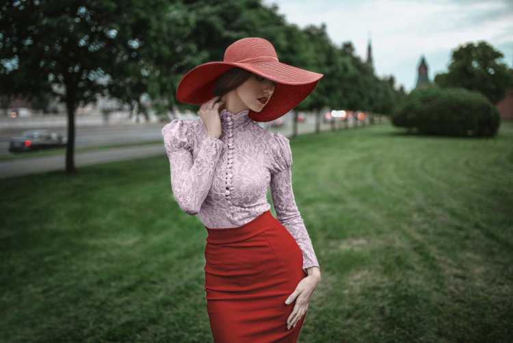 Надя Неясова