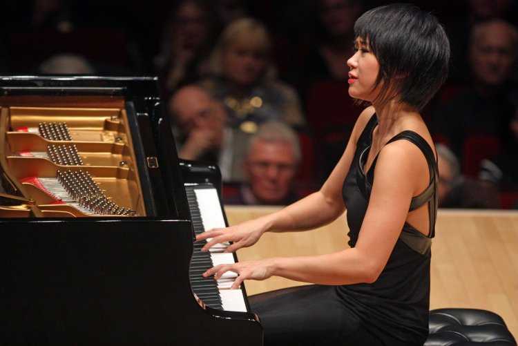 Ван Юйцзя китайская пианистка