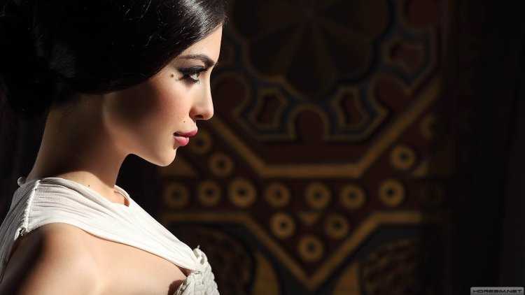 Мелике Ипек Ялова принцесса Изабелла