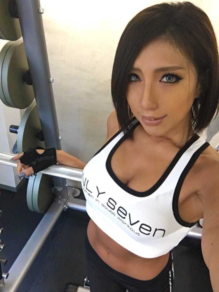 Жопастые японки фитнес