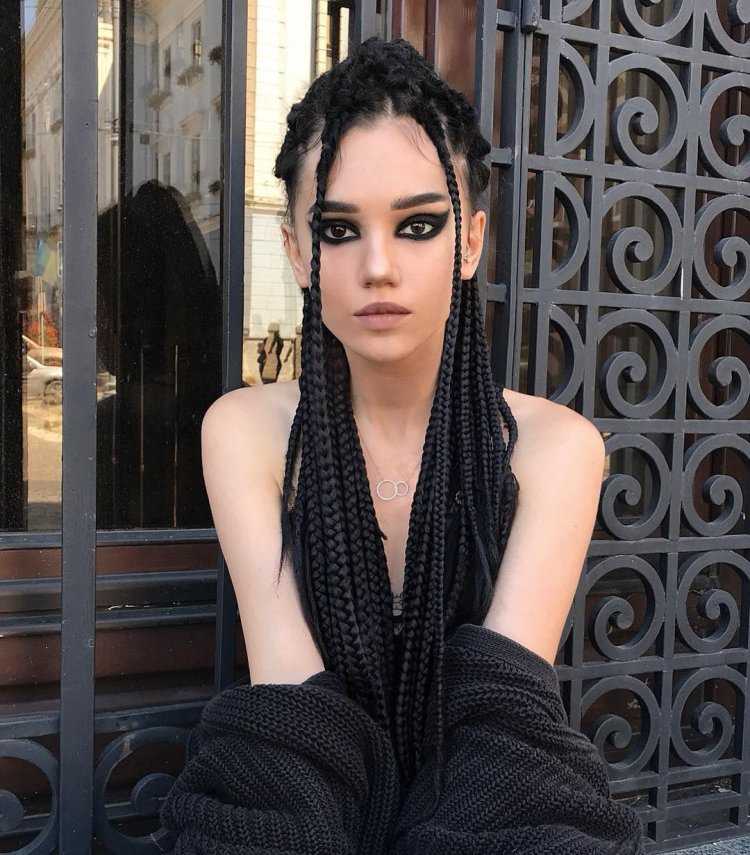 Кендалл Дженнер афрокосички