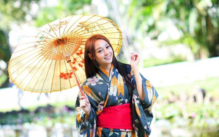 Японка в кимоно