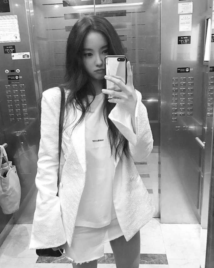 Корейские девушки селфи красивые