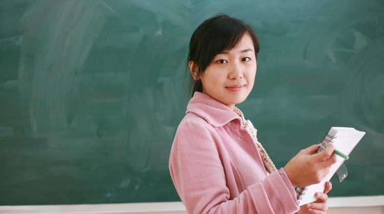 Учитель китайского языка