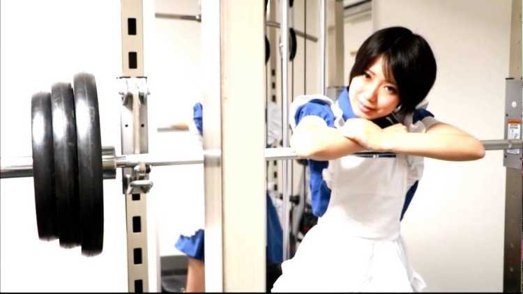 Maid in Gym