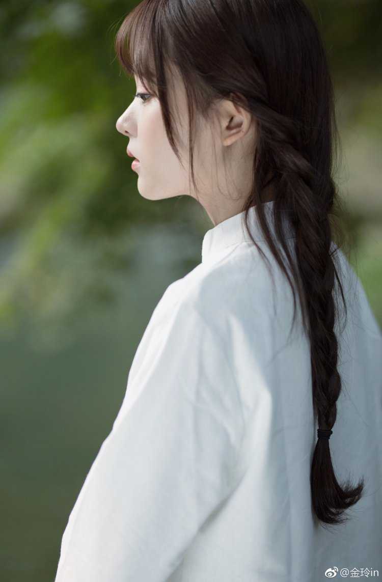 Красивая кореянка профиль