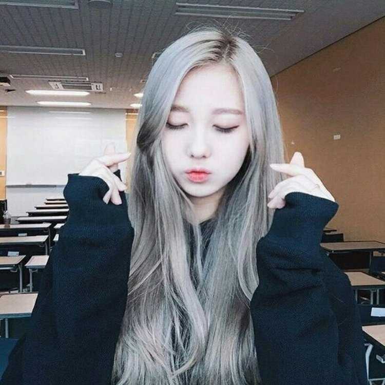 Ангелина Мур