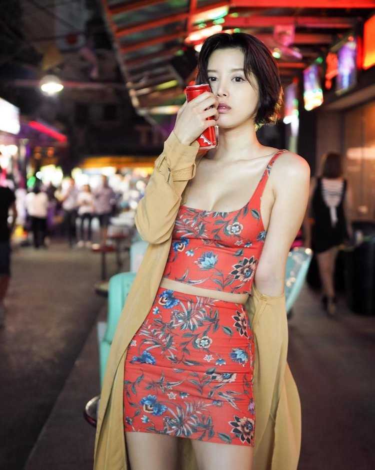 Японские девушки в клубах15