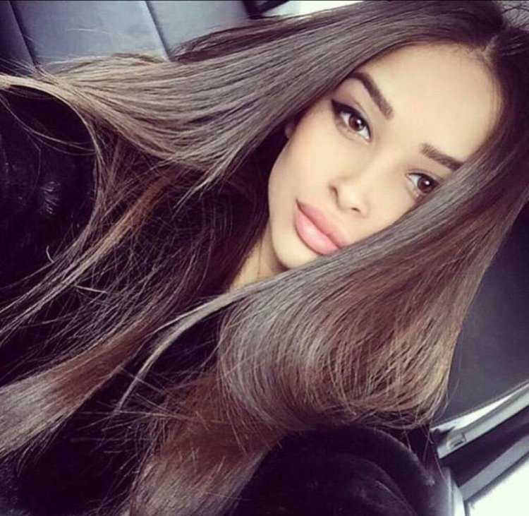 Алина Акилова селфи 2019