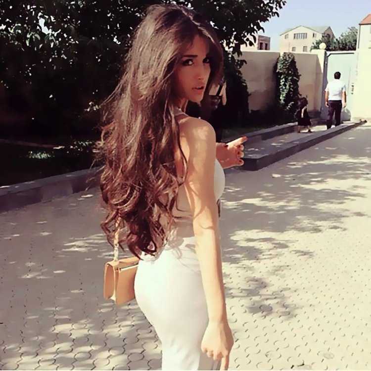 Девушки шатенки с длинными волосами