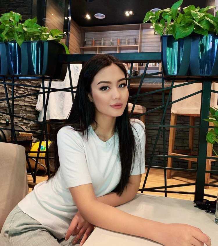 Асема Асемова