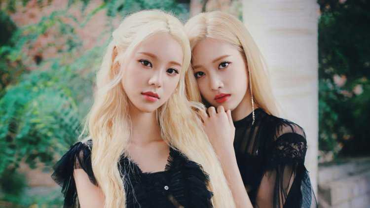 Loona Kim Lip and JINSOUL album