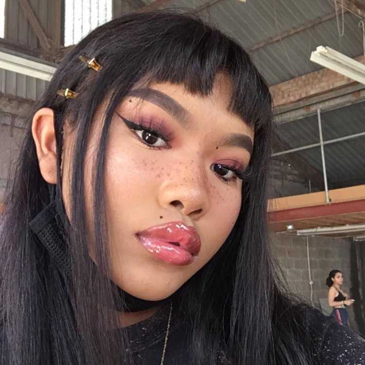 Силиконовые губы красивые