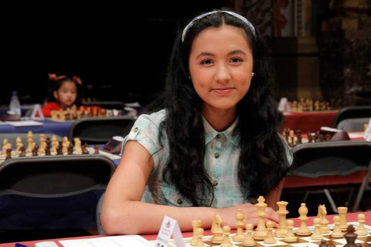 Китаянка шахматистка24