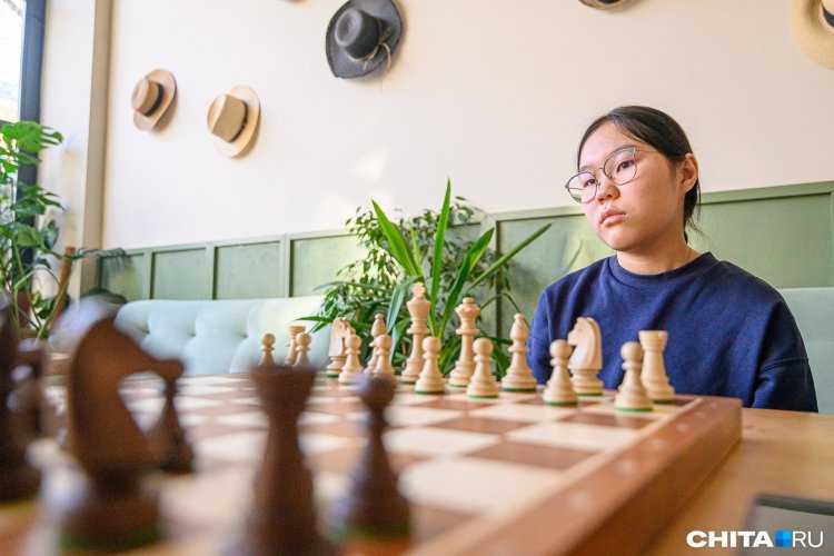 Китаянка шахматистка8
