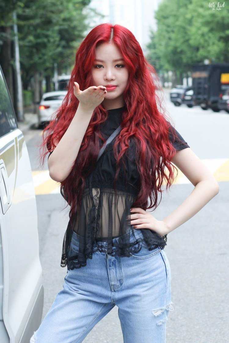 Суджин g Idle фигура