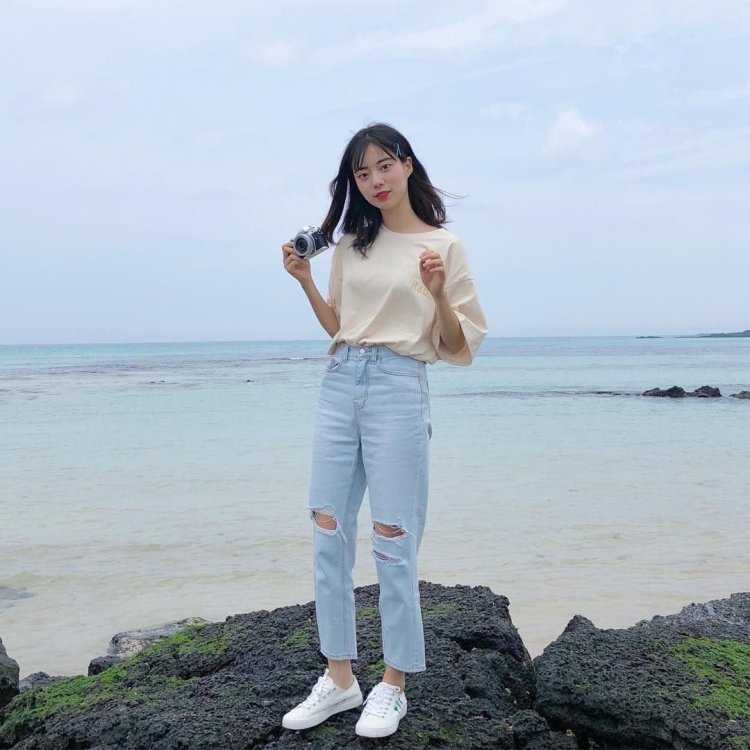 Японские девушки в джинсах