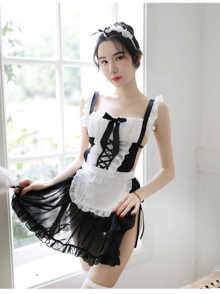 Маленькая служанка