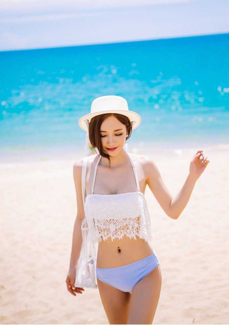 Son Yoon ju в бикини