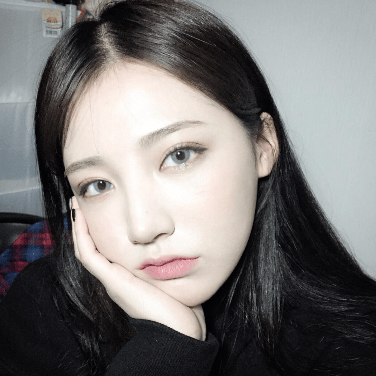 Ким Дабин кореянка без косметики