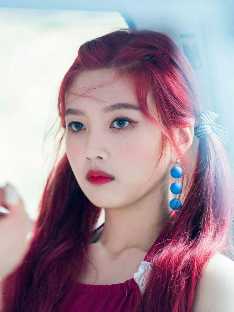 Айдол Джой из Red Velvet