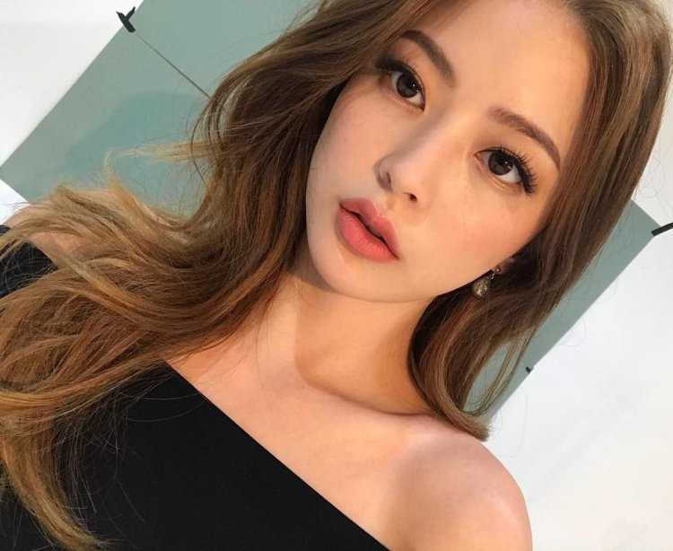 Корейские пухлые губы