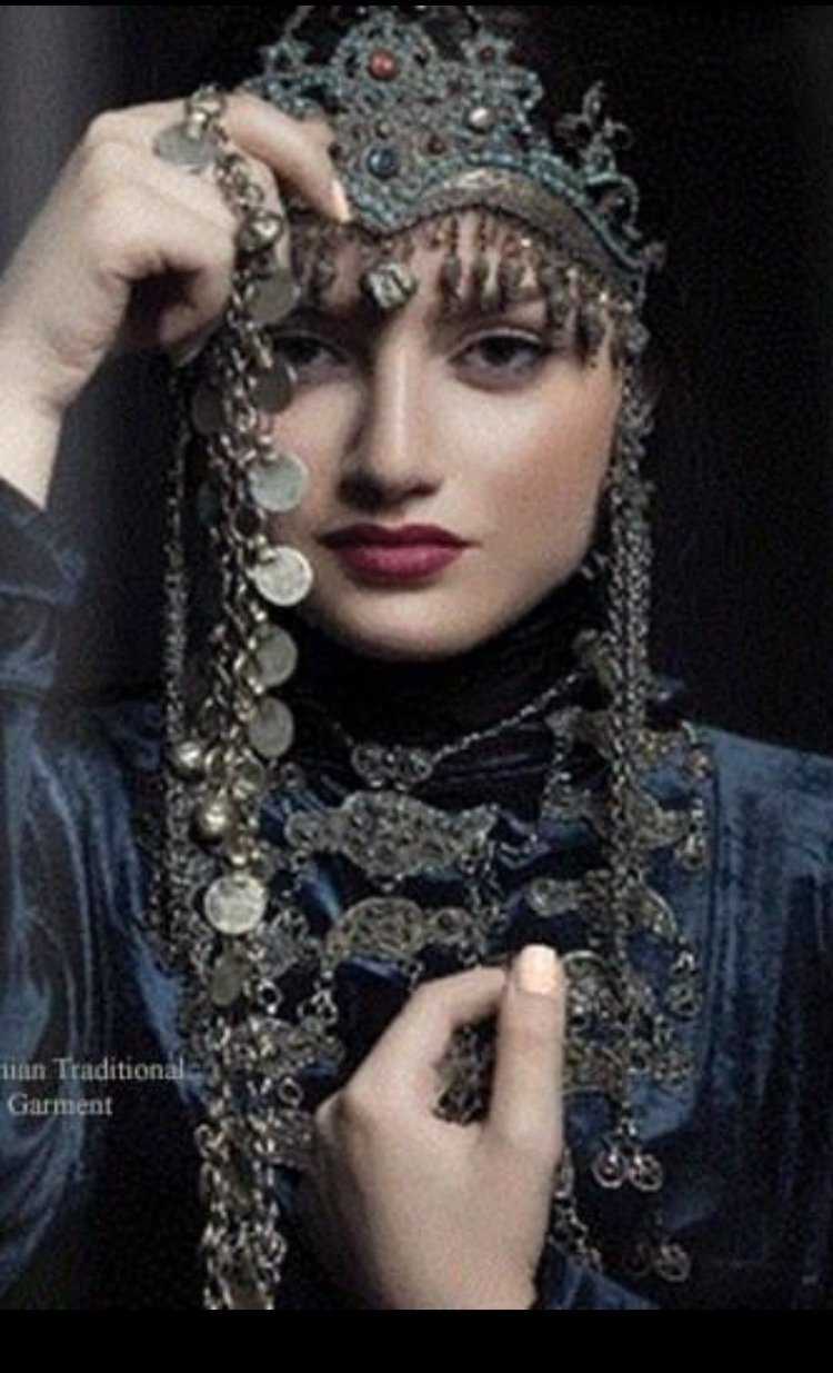Минтана армянский национальный костюм