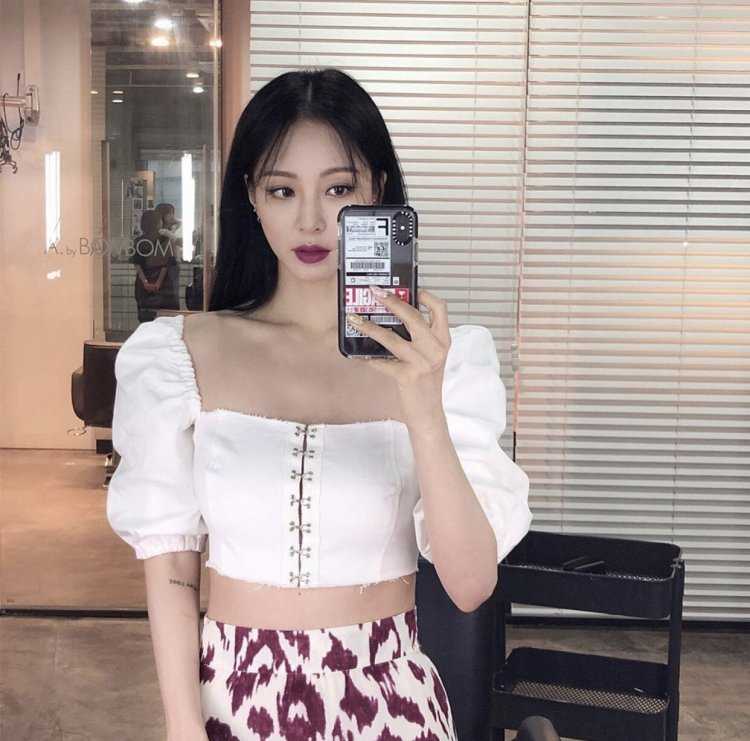 Кореянки с тонкой талией