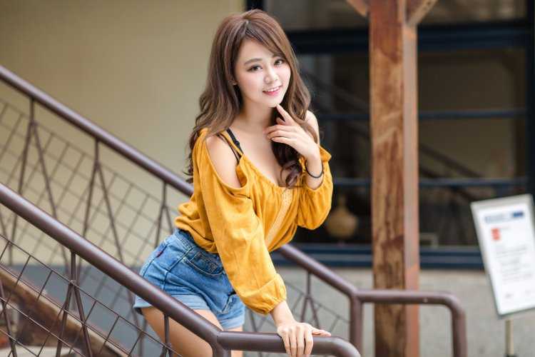 Азиан герлз