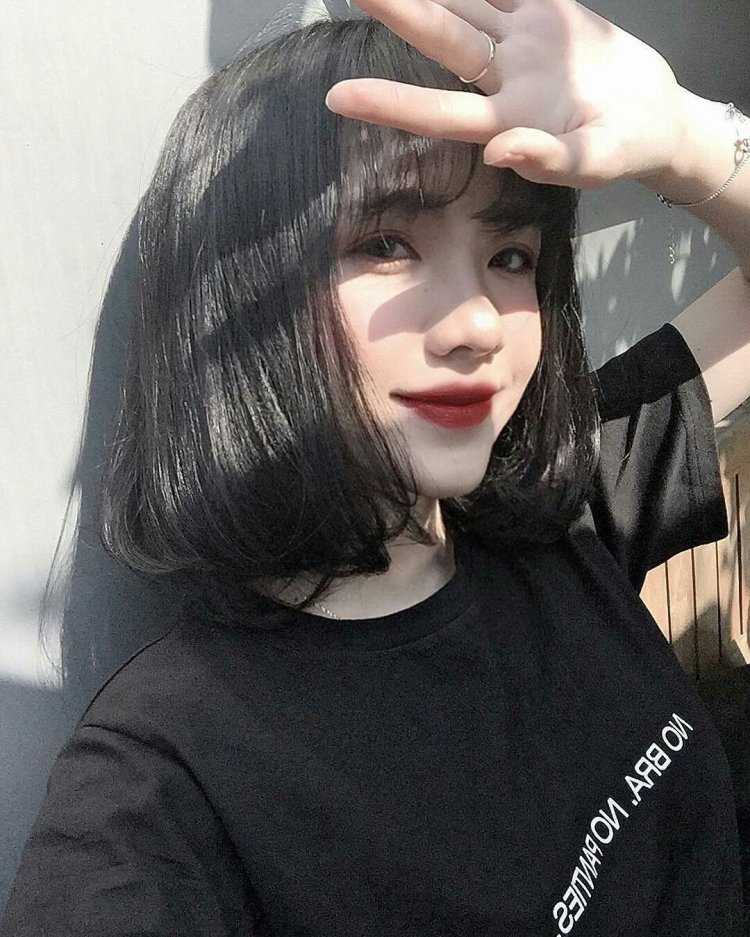 Кореянки с черными волосами и челкой