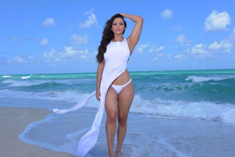 Грузия пляжи девушки