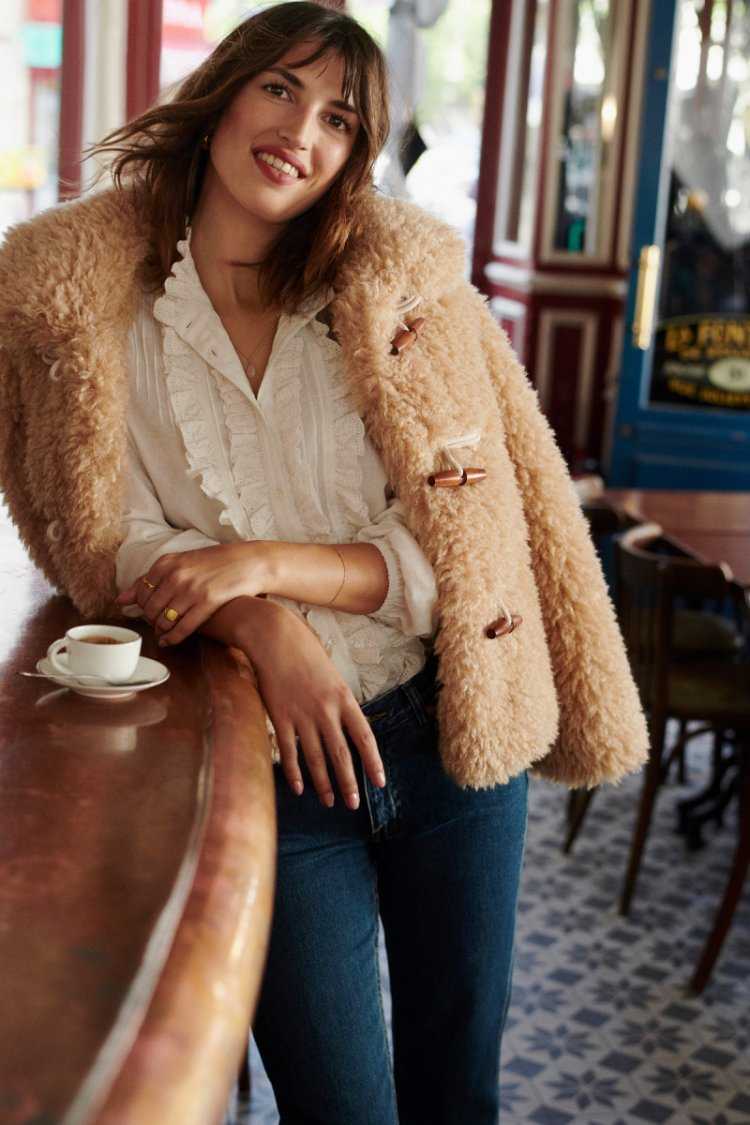 Француженка Жанна Дамас